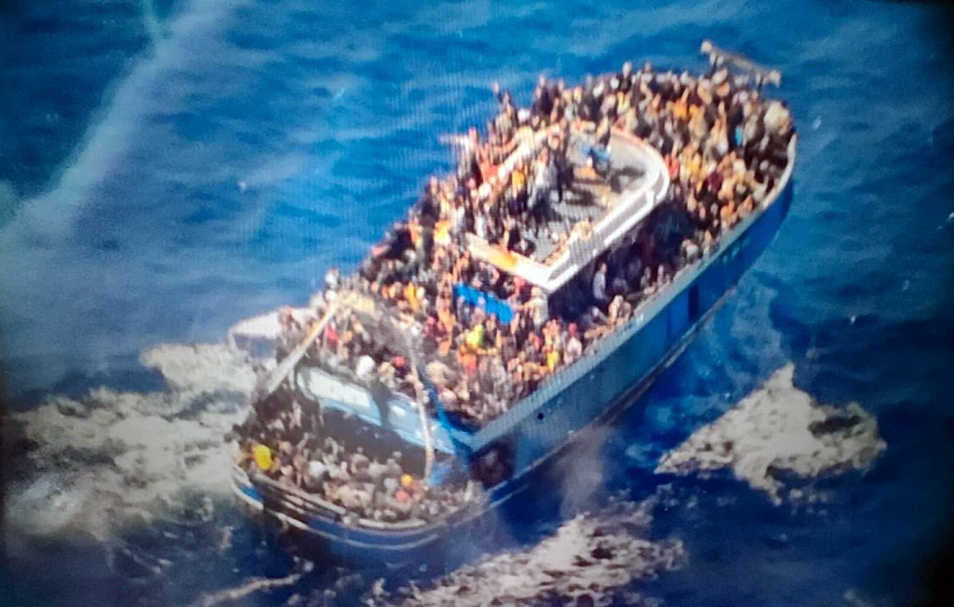 Δέκα μετανάστες έχασαν τη ζωή τους σε ναυάγιο στη Μεσόγειο