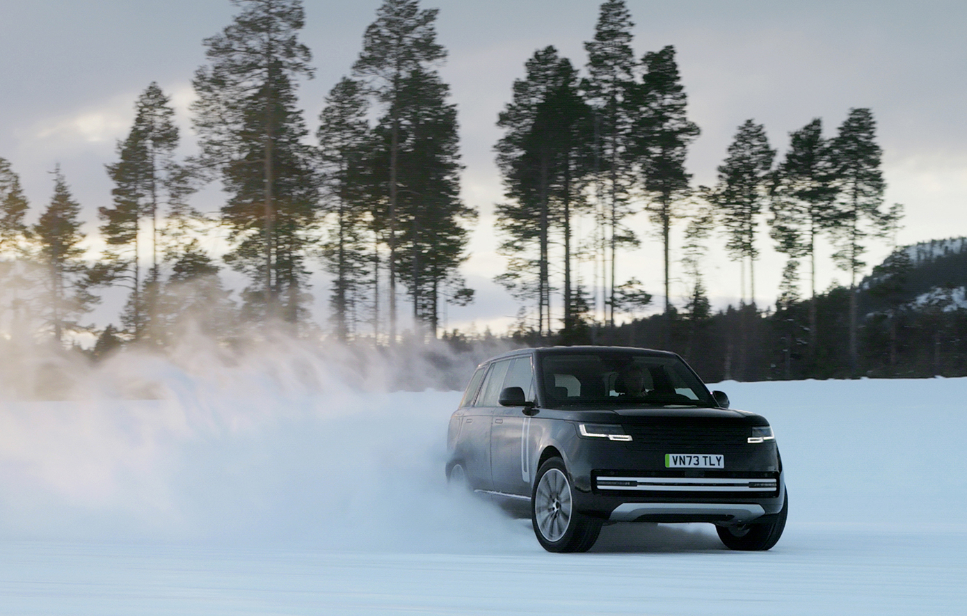 Range Rover Electric: Δοκιμές στον Αρκτικό Κύκλο έως τις ερήμους της Μέσης Ανατολής