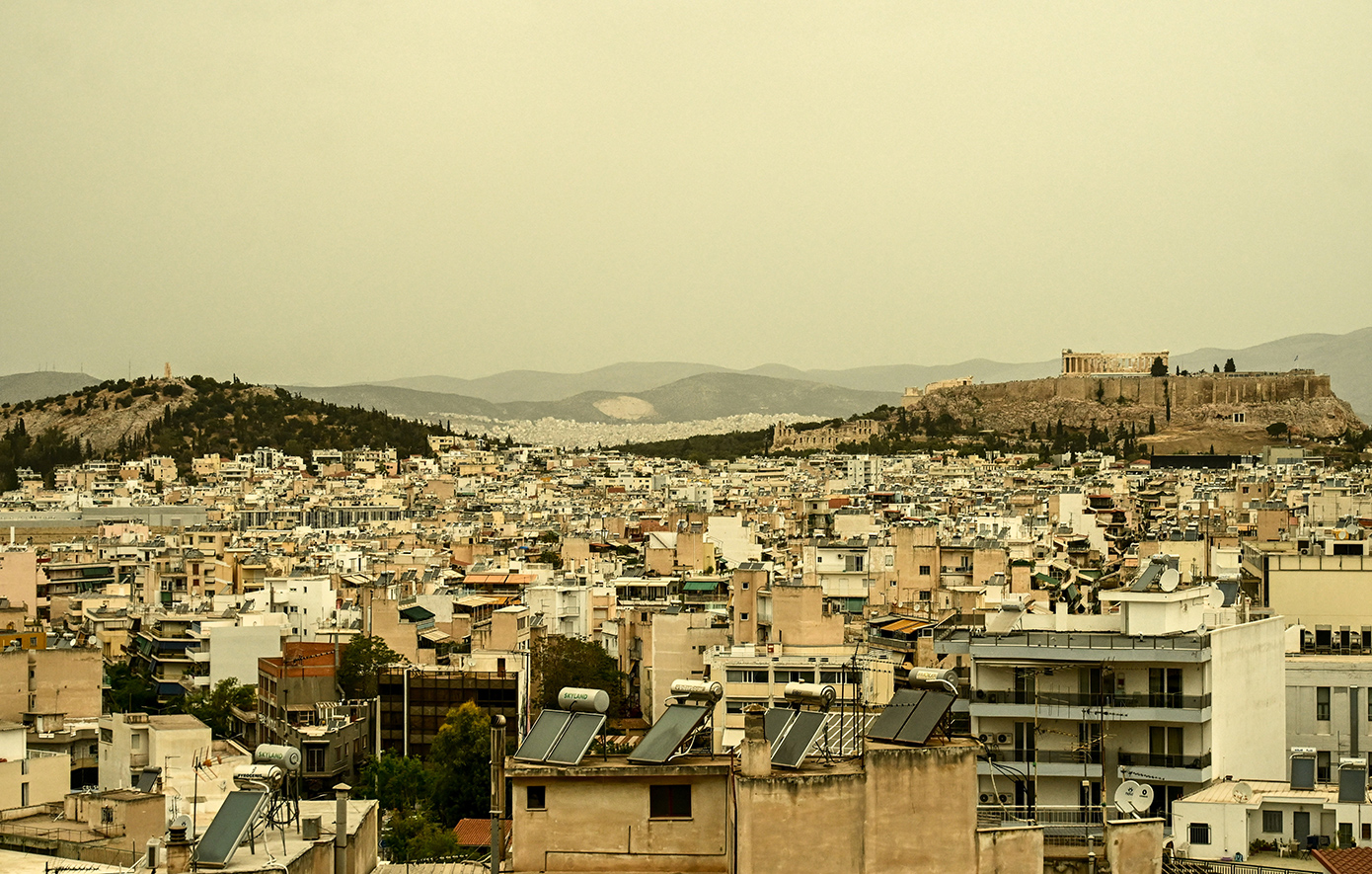 Η αφρικανική σκόνη συνεχίζει να πλήττει τη χώρα μας &#8211; Πότε αλλάζει το σκηνικό του καιρού και έρχεται «ψυχρή μεταφορά»