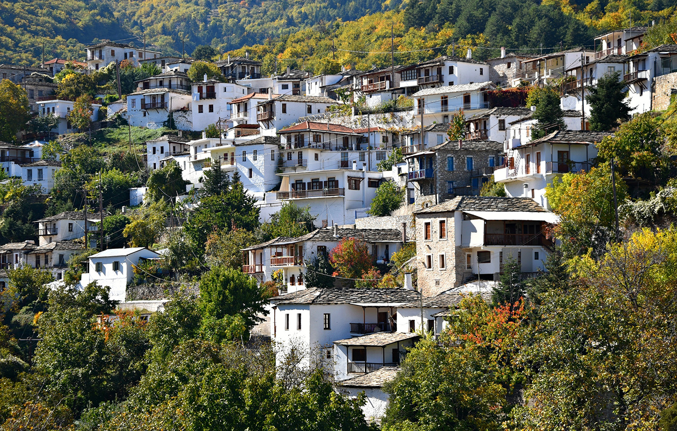 Ένα&#8230; αιγαιοπελαγίτικο χωριό στον Πάρνωνα