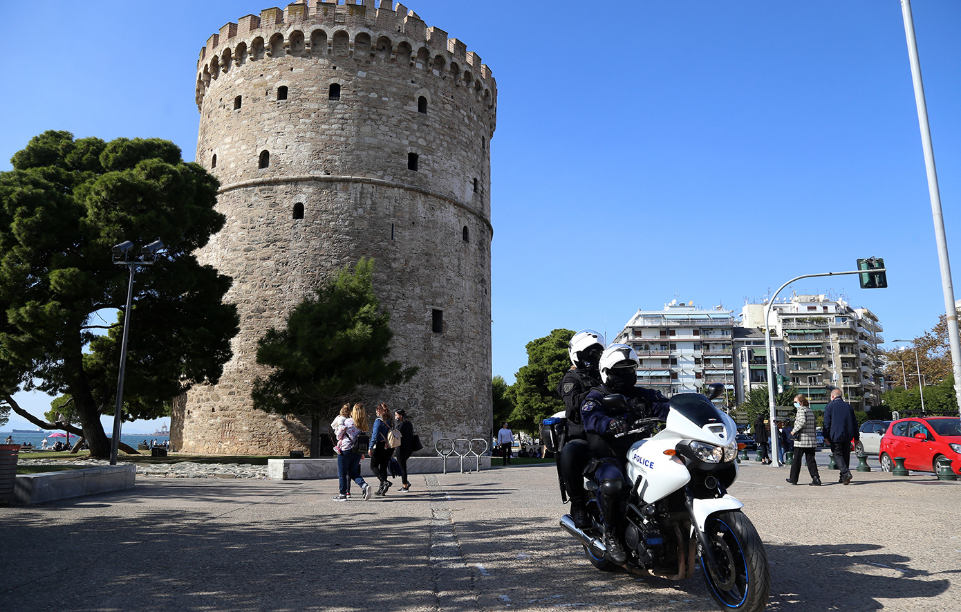 Ελεύθεροι τέσσερις κατηγορούμενοι για διαρρήξεις σε ΑΤΜ στη Θεσσαλονίκη &#8211; Αναρμόδιο για την υπόθεση το δικαστήριο