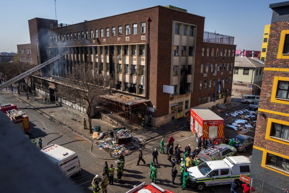 Κατέρρευσε κτίριο στη Νότια Αφρική: 4 νεκροί, δεκάδες παγιδευμένοι