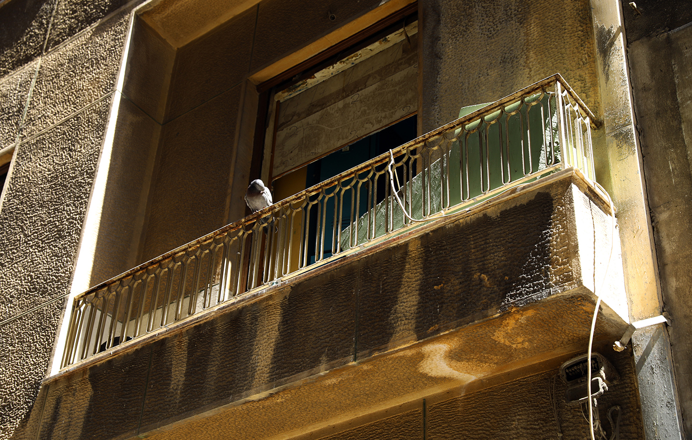 Σε αυτό το κτίριο στην Ομόνοια βρέθηκε δεμένη χειροπόδαρα η 33χρονη Σε αυτό το κτίριο στην Ομόνοια βρέθηκε δεμένη χειροπόδαρα η 33χρονη