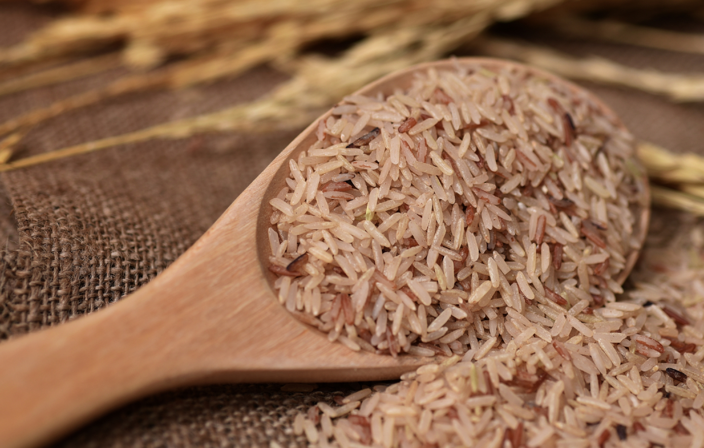 Είναι υγιεινό το καστανό ρύζι; 5 πλεονεκτήματα και 3 μειονεκτήματα
