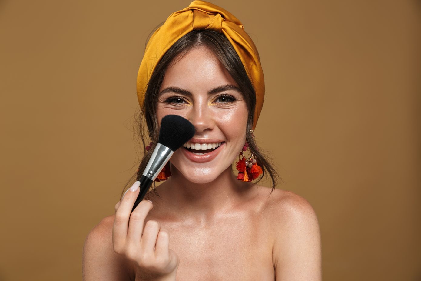 Είστε 40+; Συγκεντρώσαμε τα καλύτερα makeup tips για την πιο hot δεκαετία της ζωής σας