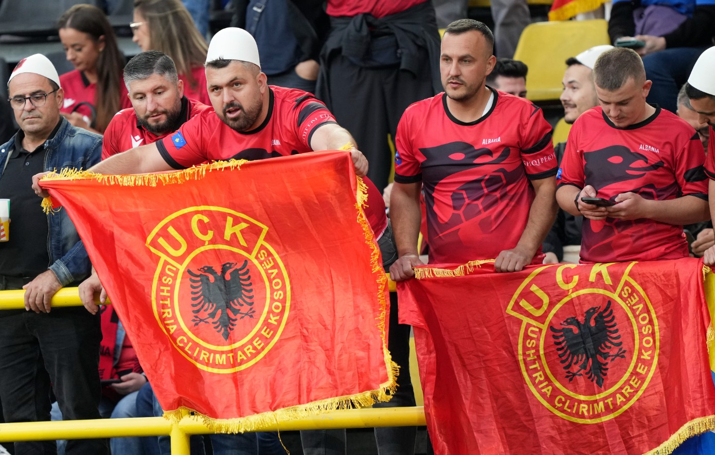 Euro 2024: Οργή UEFA για Αλβανία &#8211; Αρχίζει έρευνα για τους οπαδούς
