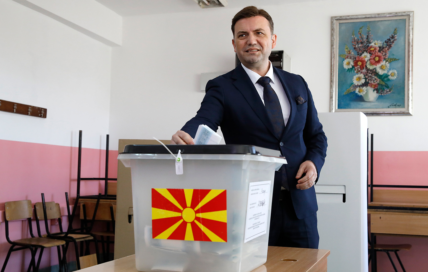 Βόρεια Μακεδονία: Ο απερχόμενος ΥΠΕΞ «αδειάζει» την κυβέρνηση &#8211; Αυτό είναι το συνταγματικό όνομα της χώρας