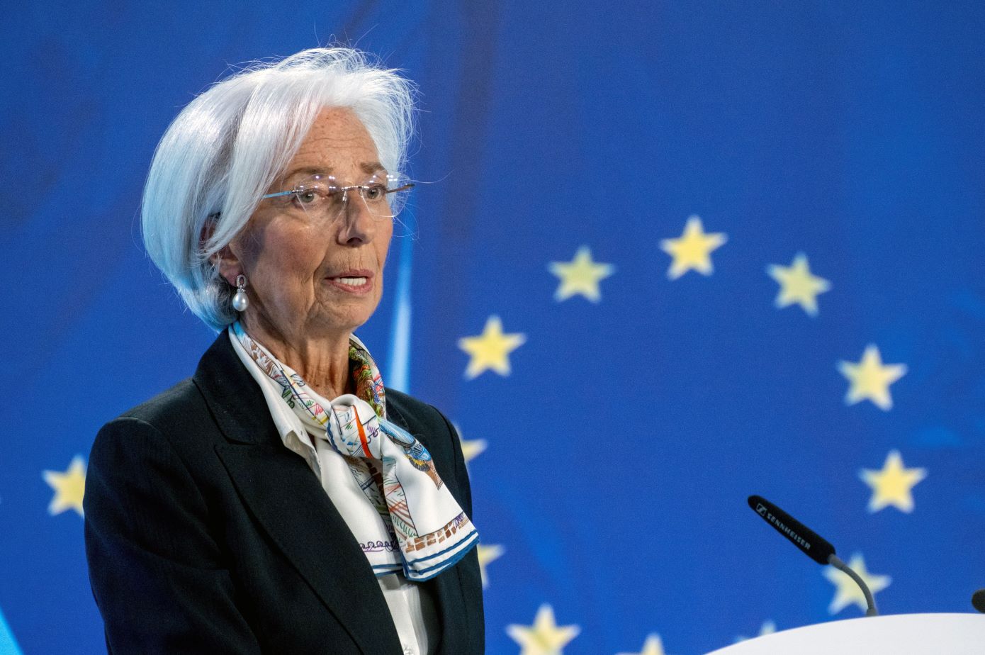 Η Ευρωπαϊκή Κεντρική Τράπεζα μειώνει τα επιτόκια για πρώτη φορά από το 2019