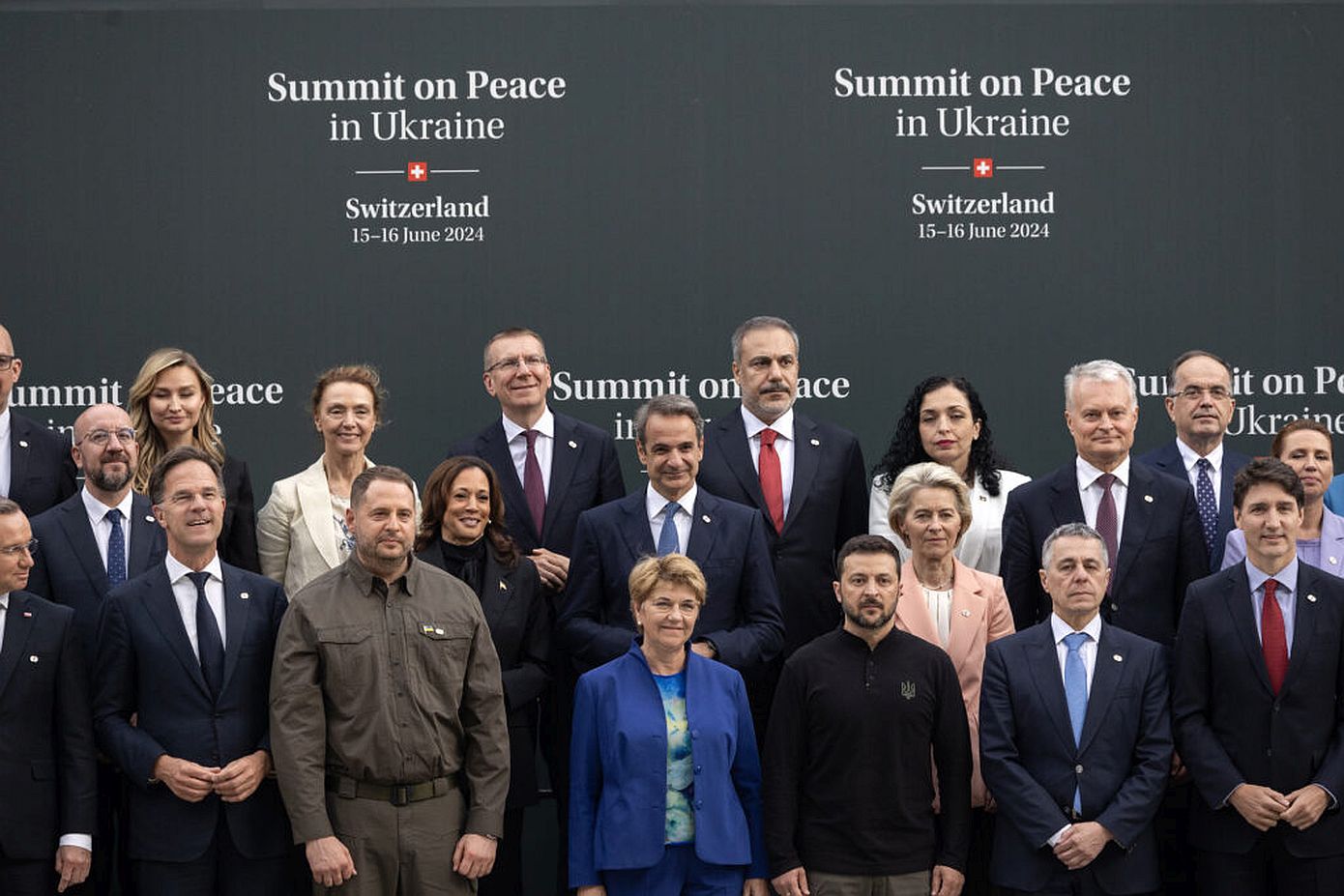 Ειρηνευτική Διάσκεψη για Ουκρανία: Τετ-α-τετ Μητσοτάκη &#8211; Μέτσολα στις εργασίες της πρώτης ημέρας