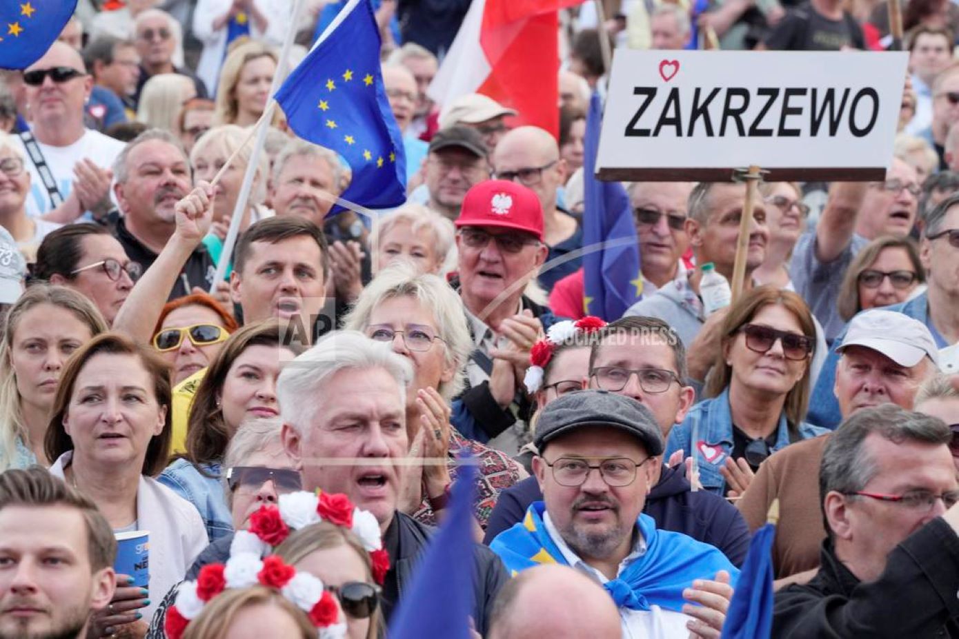 Το κεντρώο φιλοευρωπαϊκό κόμμα του πρωθυπουργού Ντόναλντ Τουσκ, νικητής των εκλογών στην Πολωνία