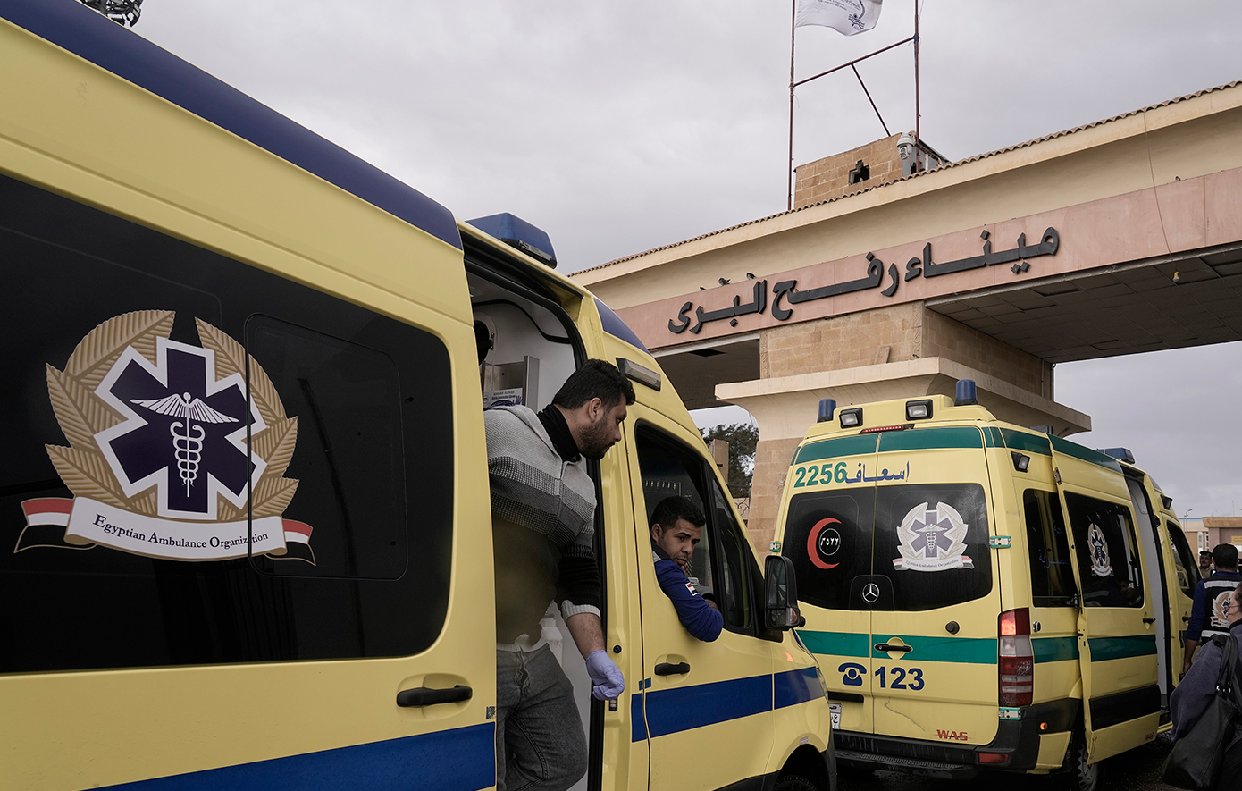 Γάζα: 21 ασθενείς με καρκίνο μεταφέρθηκαν στην Αίγυπτο