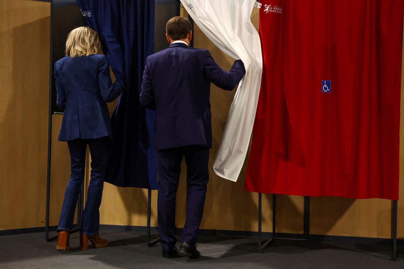Εκλογές στη Γαλλία: Και δεύτερη δημοσκόπηση δείχνει την ακροδεξιά να μην συγκεντρώνει την απόλυτη πλειοψηφία