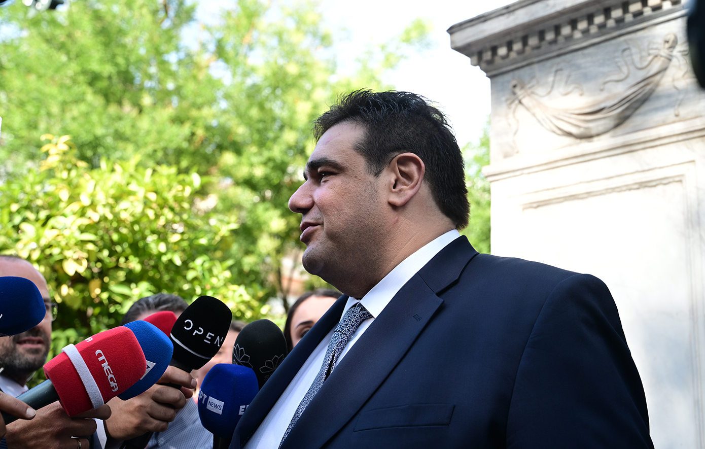 Ορκωμοσία νέας κυβέρνησης Ορκωμοσία νέας κυβέρνησης