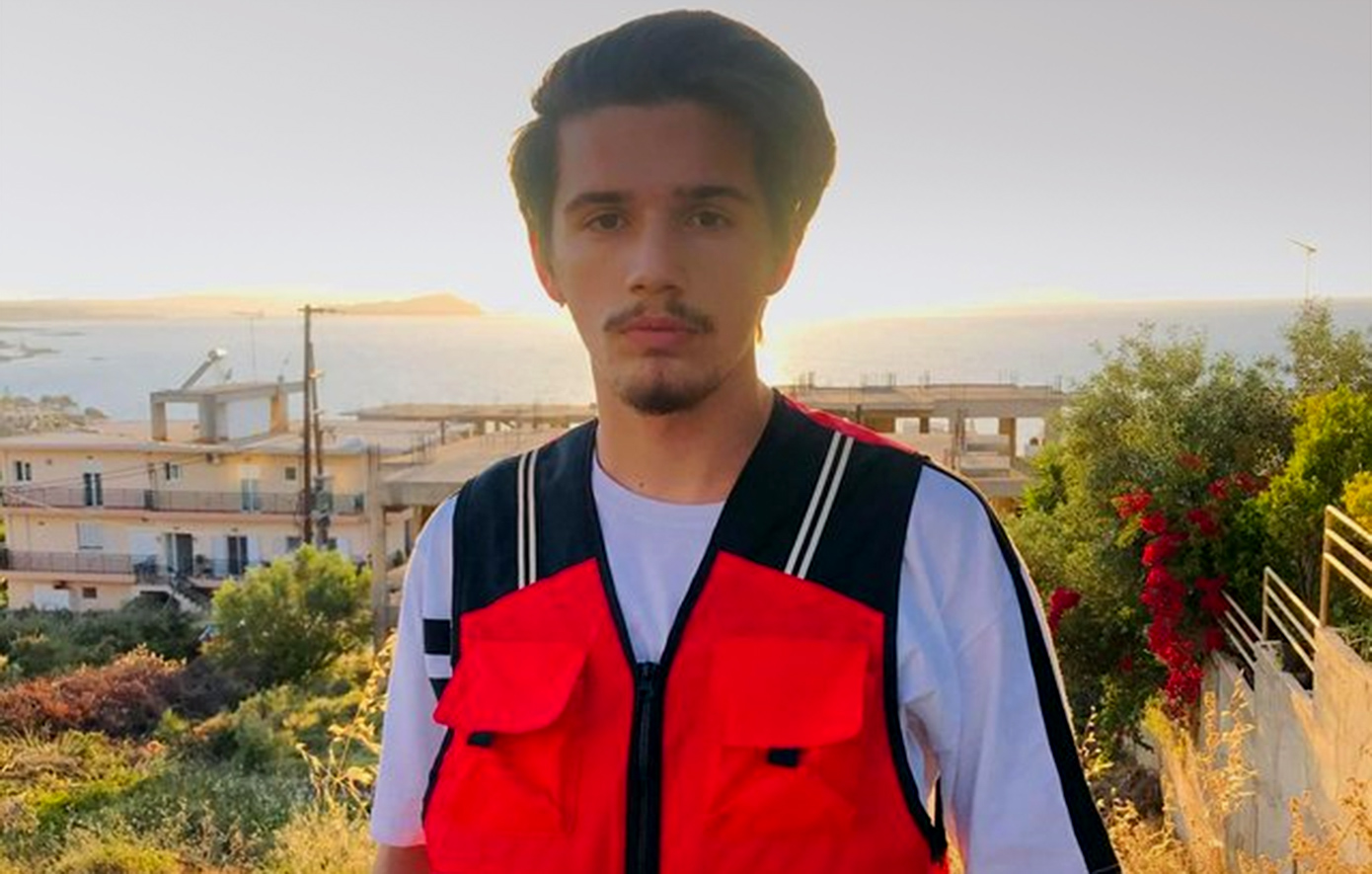 H στιγμή που καταρρέει ο 20χρονος ναυαγοσώστης στην Κρήτη &#8211; Βίντεο ντοκουμέντο