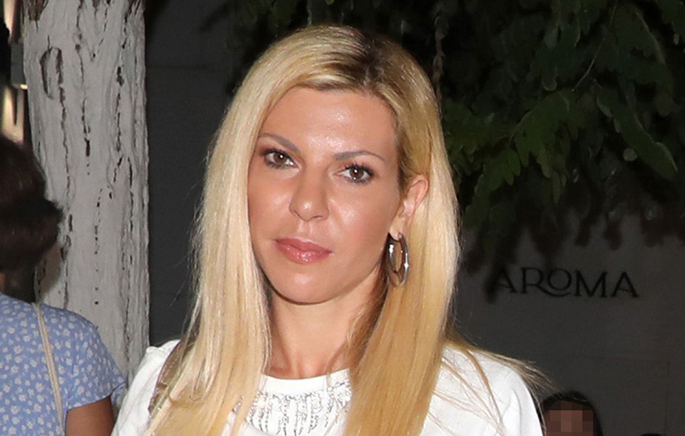 Τι λέει η Σοφία Πολυζωγοπούλου στη μήνυση κατά της πρώην του Λύτρα &#8211; Η «εισβολή» στο σπίτι, η ομαδική στο Viber και η λιποθυμία
