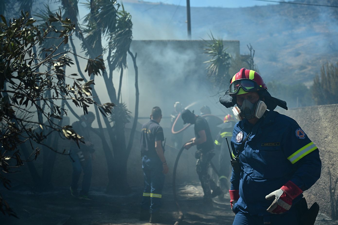 Πυροσβεστική: Η δυσκολότερη μέρα &#8211; Μεγάλες και εξαιρετικά επικίνδυνες οι φωτιές σε Κερατέα και Σταμάτα