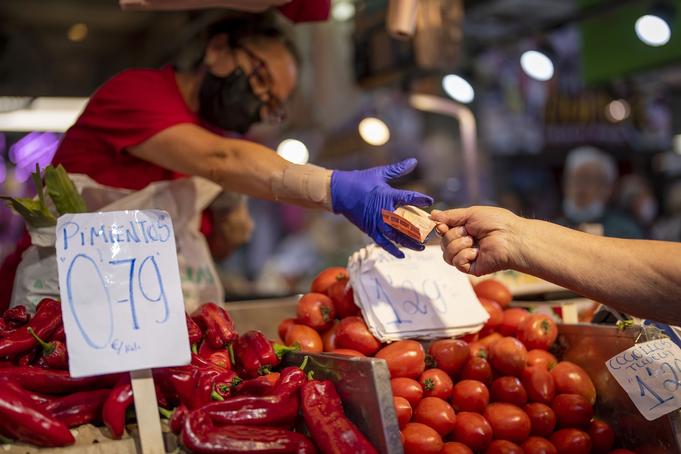 Η Μαδρίτη θα επιδιώξει να παρατείνει περικοπή του ΦΠΑ σε βασικά τρόφιμα