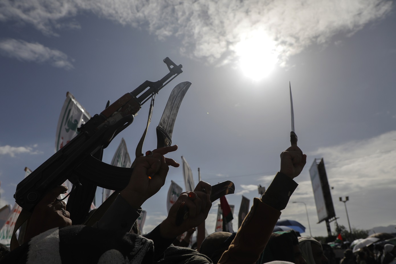 Οι Χούθι ανέλαβαν την ευθύνη για την επίθεση του ελληνόκτητου πλοίου στην Ερυθρά Θάλασσα