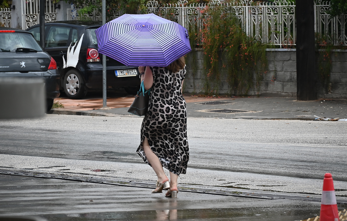 «Έρχονται βροχές που θα κρατήσουν μέρες – Να είμαστε έτοιμοι για ενδεχόμενα προβλήματα»: Προειδοποίηση Μαρουσάκη