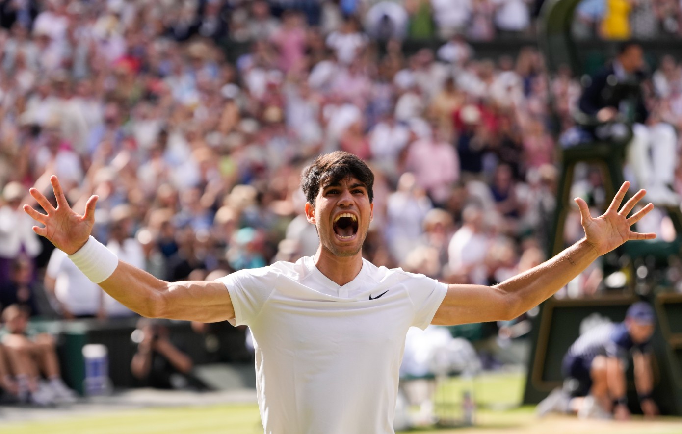 Απίθανος Αλκαράθ κατέκτησε το Wimbledon ισοπεδώνοντας τον Τζόκοβιτς