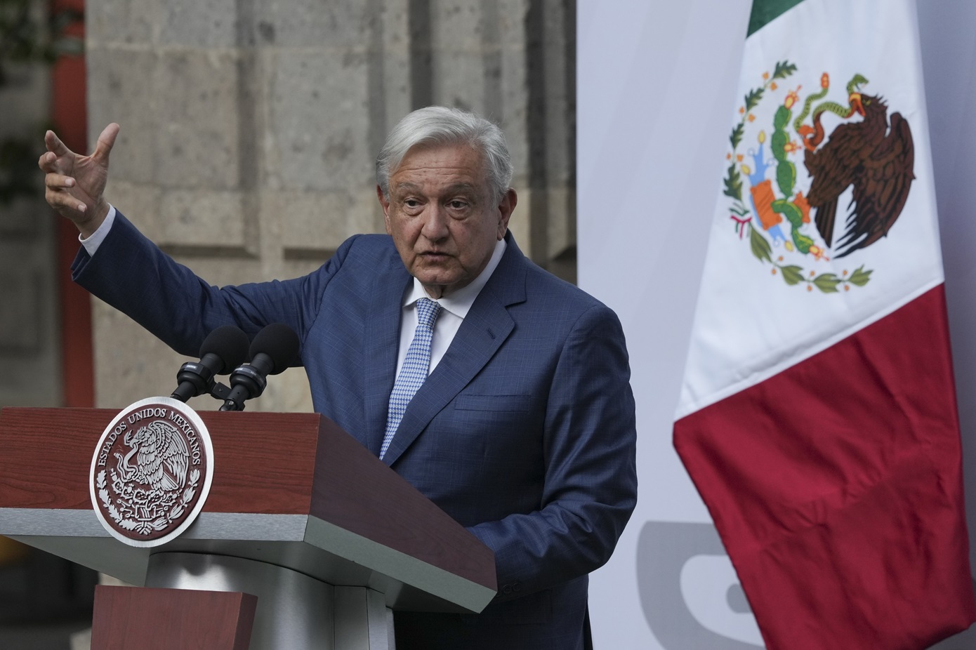 Ο πρόεδρος του Μεξικού ζητά από τις ΗΠΑ «πλήρη αναφορά» για τις συλλήψεις των ηγετών του καρτέλ ναρκωτικών Σιναλόα