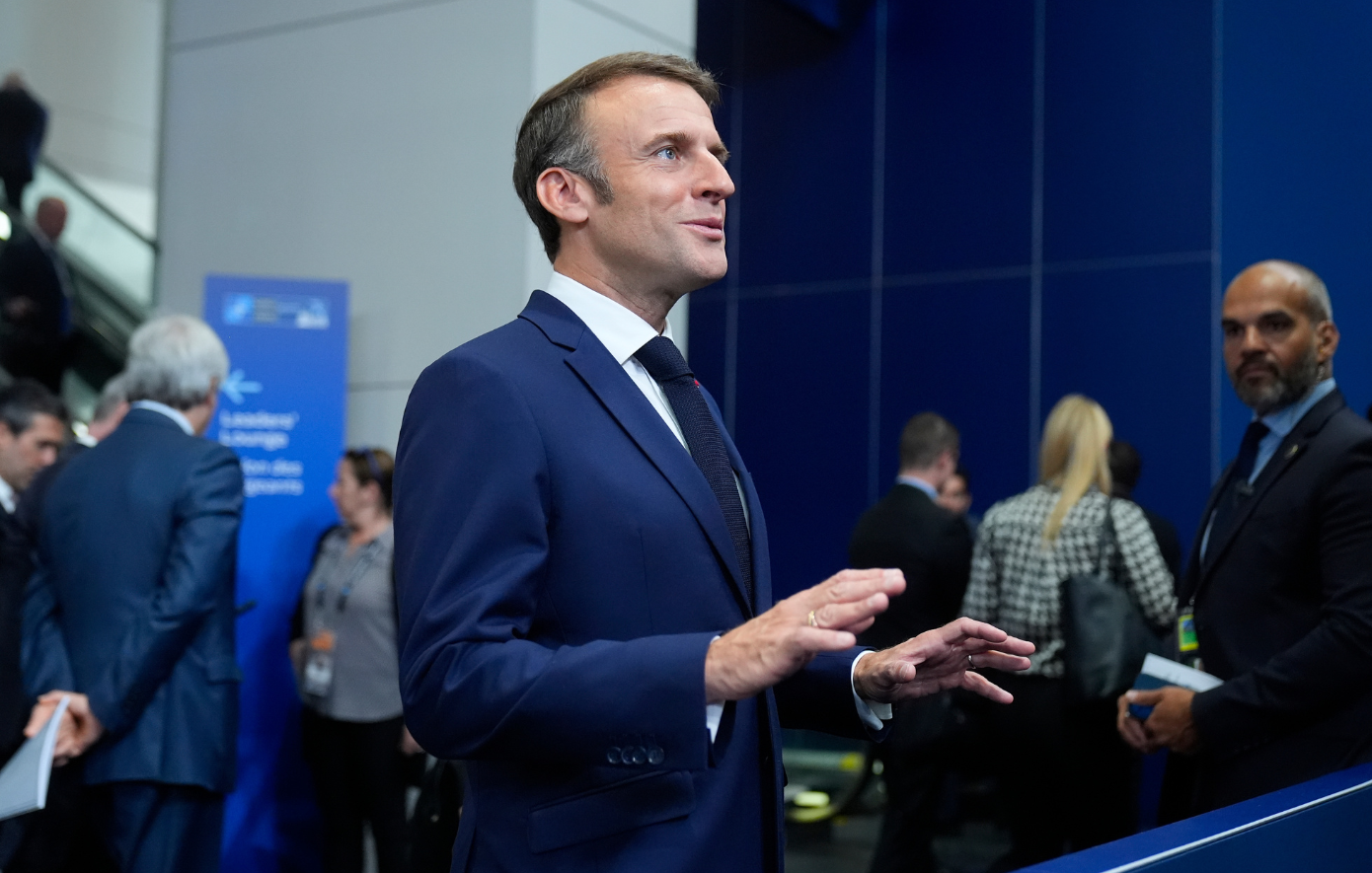 Το κόλπο του Μακρόν για να ελέγξει τον νέο πρωθυπουργό της Γαλλίας