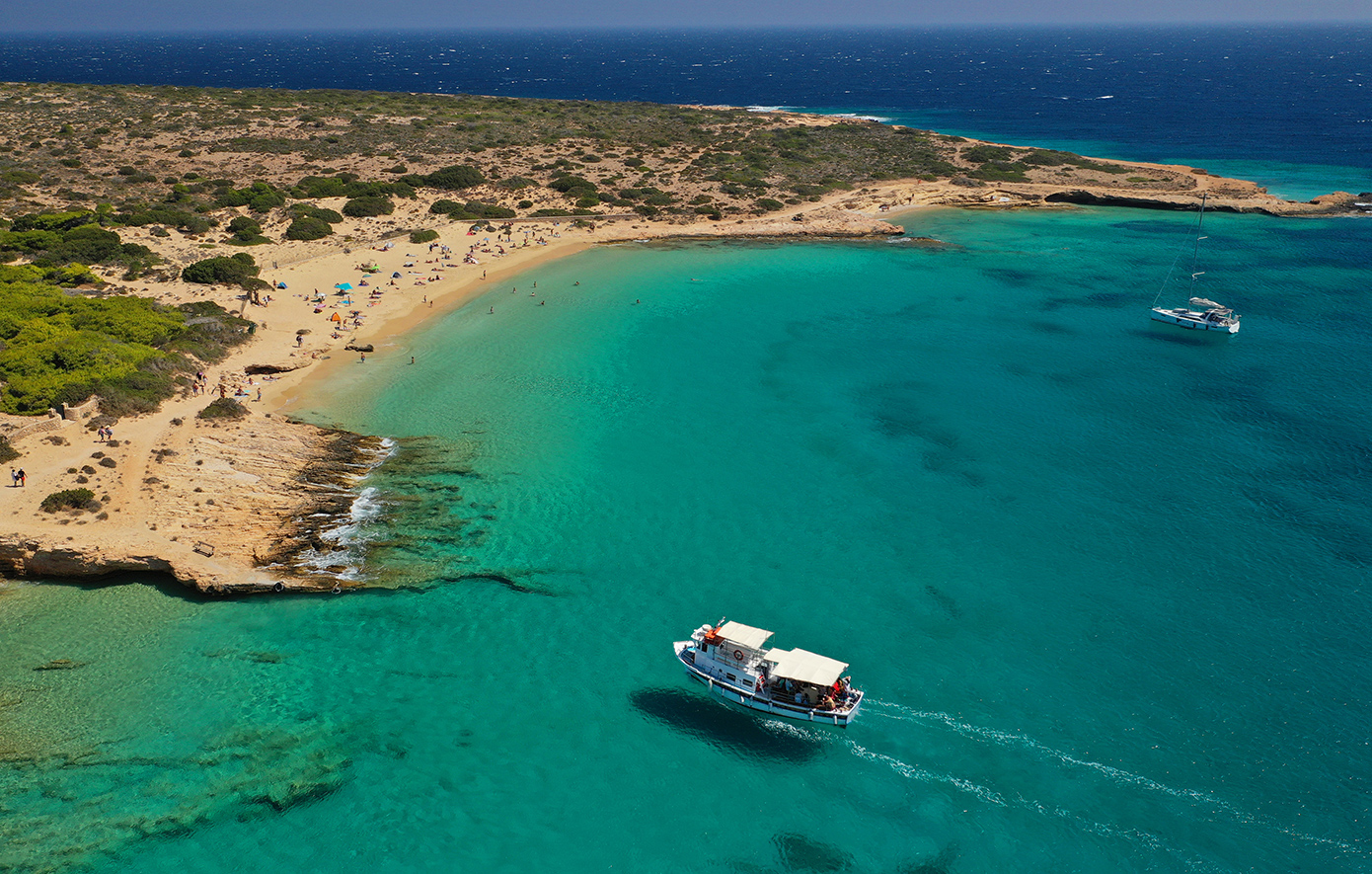 Oι 35 καλύτερες παραλίες της Ελλάδας σύμφωνα με τους βρετανικούς Times