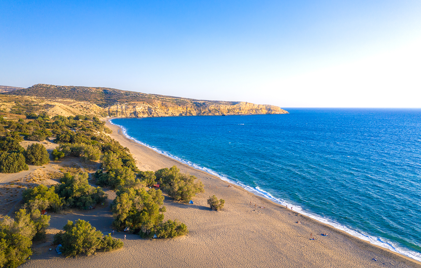Η cool παραλία της Κρήτης που λατρεύουν και οι γυμνιστές