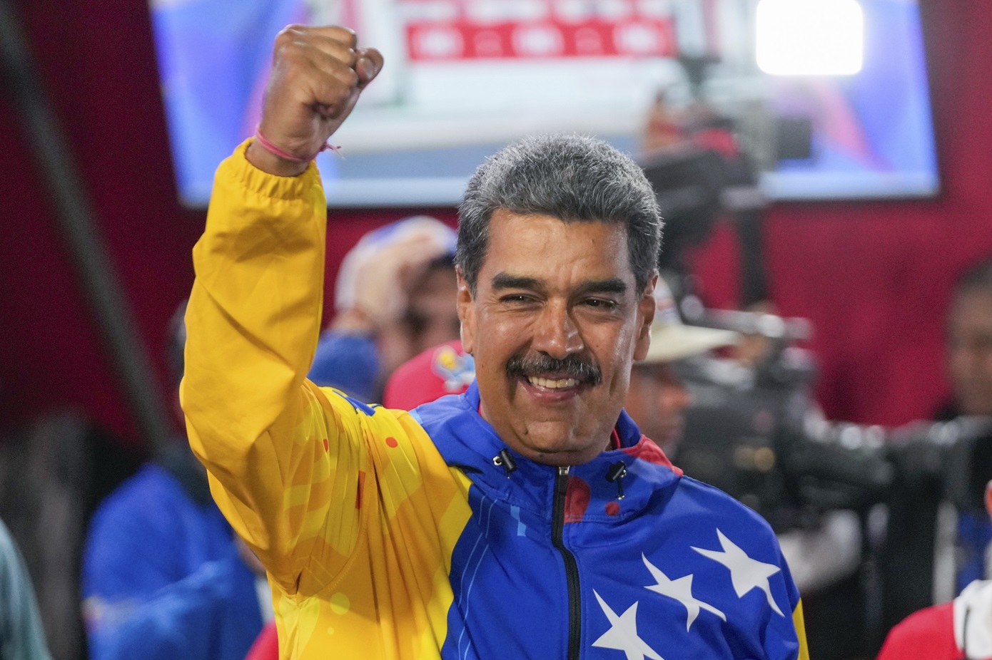 Η Βενεζουέλα ανακαλεί εφτά διπλωμάτες της από χώρες της Λατινικής Αμερικής