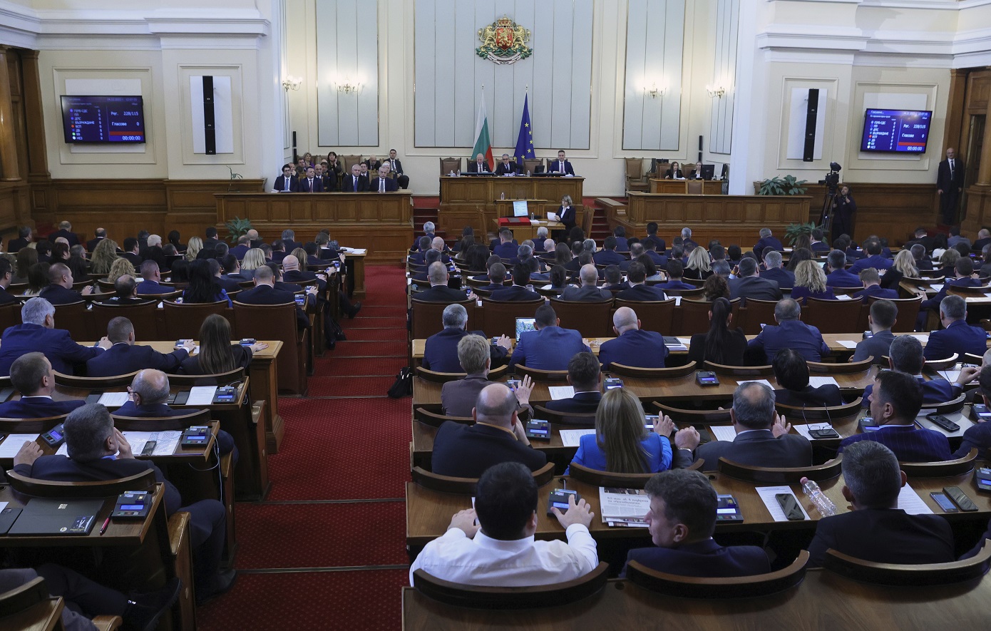 Δεν έλαβε ψήφο εμπιστοσύνης η νέα κυβέρνηση του Ρόσεν Ζελιάσκοφ &#8211; Σε πολιτικό αδιέξοδο η Βουλγαρία