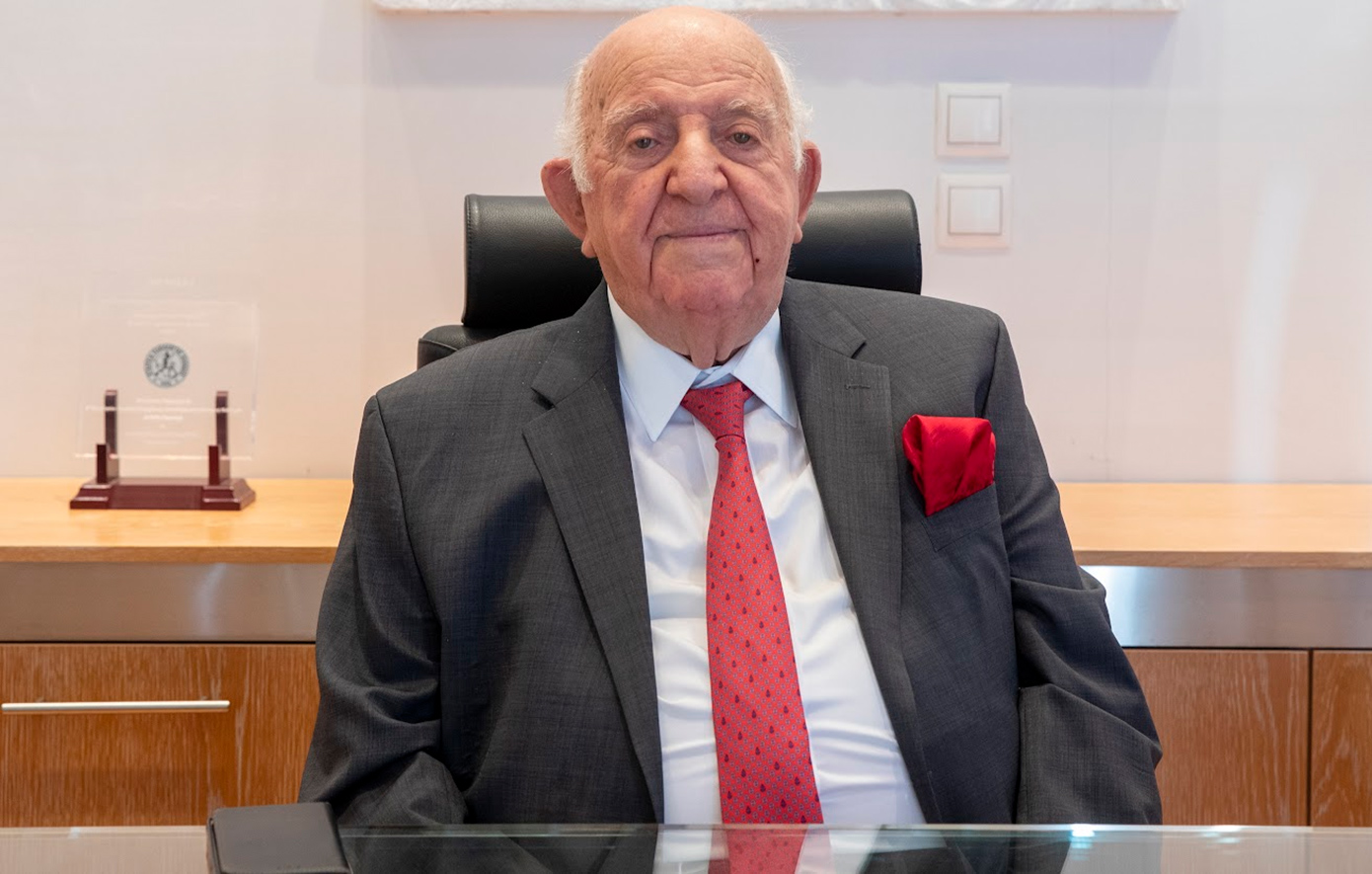 Πέθανε ο Σταύρος Δέμος, ιδρυτής και πρόεδρος της φαρμακοβιομηχανίας DEMO