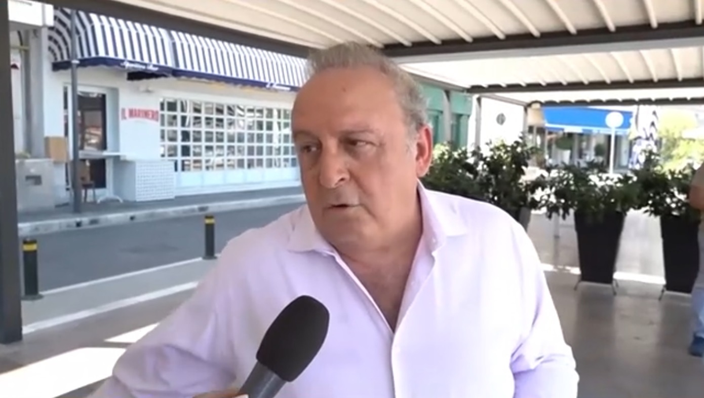 O Δημήτρης Καμπουράκης επιστρέφει και πάλι στην τηλεόραση μετά το πρόβλημα υγείας του – Σε ποιο κανάλι