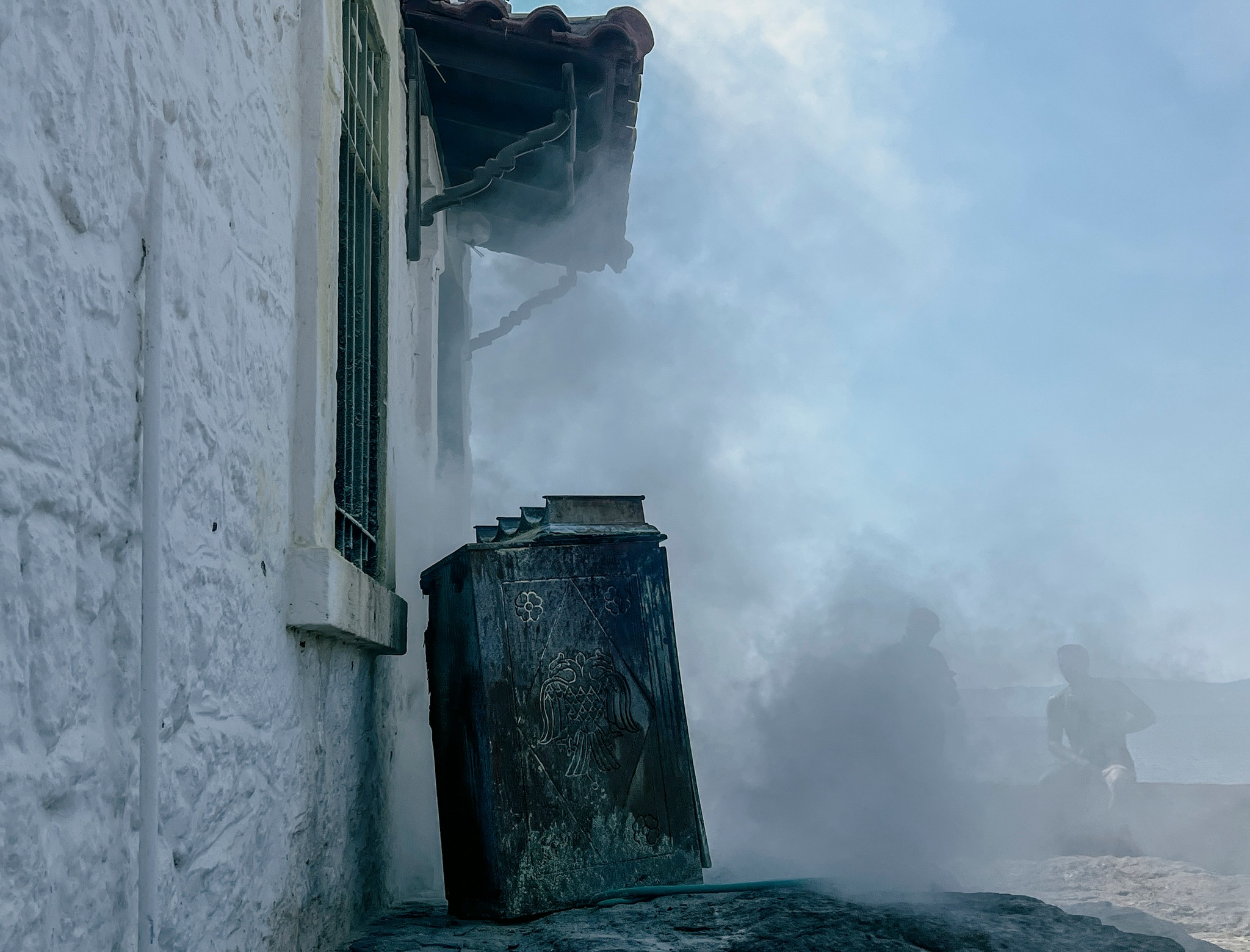 Φωτιά στην Παναγιά τη γοργόνα στη Σκάλα Συκαμιάς στη Λέσβο &#8211; Την έσβησαν περαστικοί