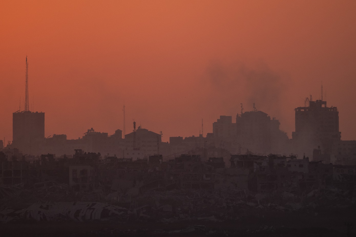 Το Ισραήλ κλιμακώνει τις επιθέσεις του στη Γάζα – Ο Νετανιάχου προειδοποίησε πως θα «αυξηθεί η πίεση» στη Χαμάς