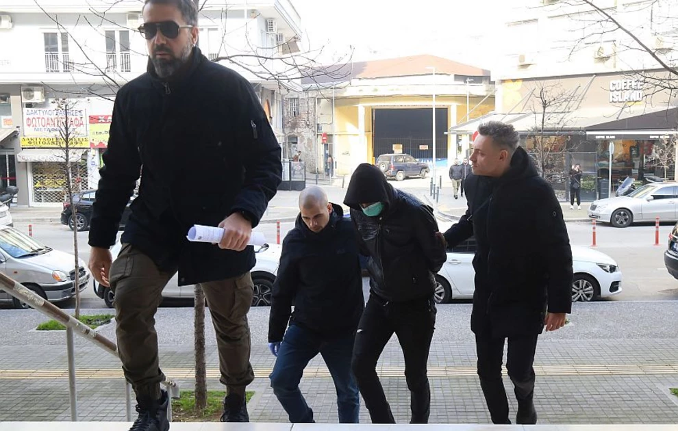 Σε δίκη ο 45χρονος Νορβηγός που σκότωσε με μαχαίρι τον 32χρονο αστυνομικό μέσα σε μπαρ στη Θεσσαλονίκη