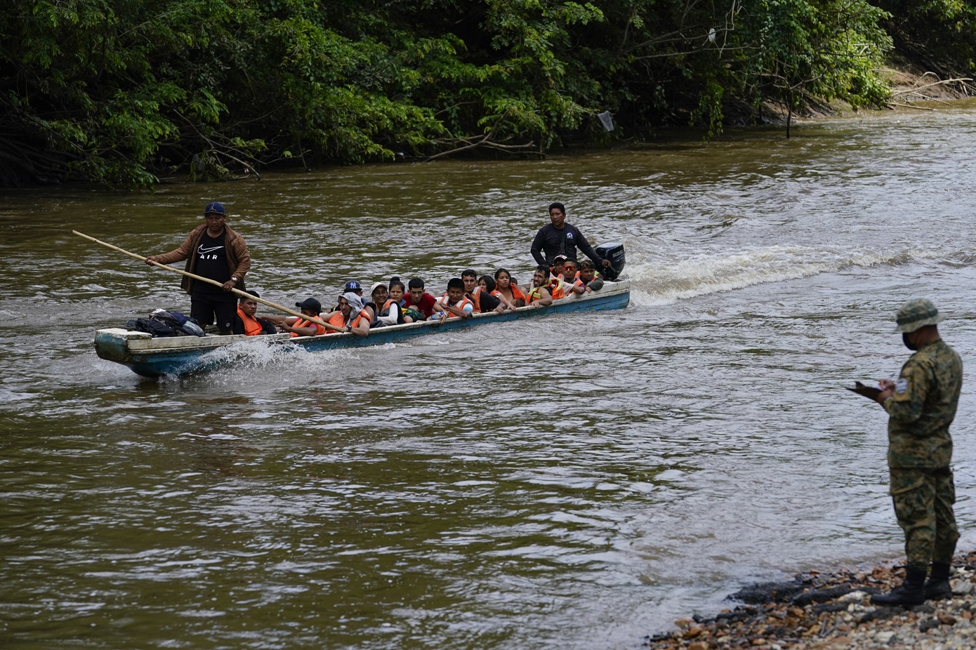 Νεκροί 16 μετανάστες στον Παναμά – Προσπάθησαν να περάσουν ποτάμι και πνίγηκαν