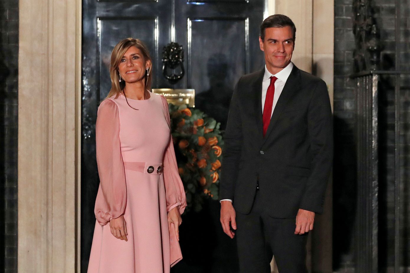 Ενώπιον δικαστηρίου στη Μαδρίτη εμφανίστηκε η σύζυγος του Πέδρο Σάντσεθ, που κατηγορείται για διαφθορά