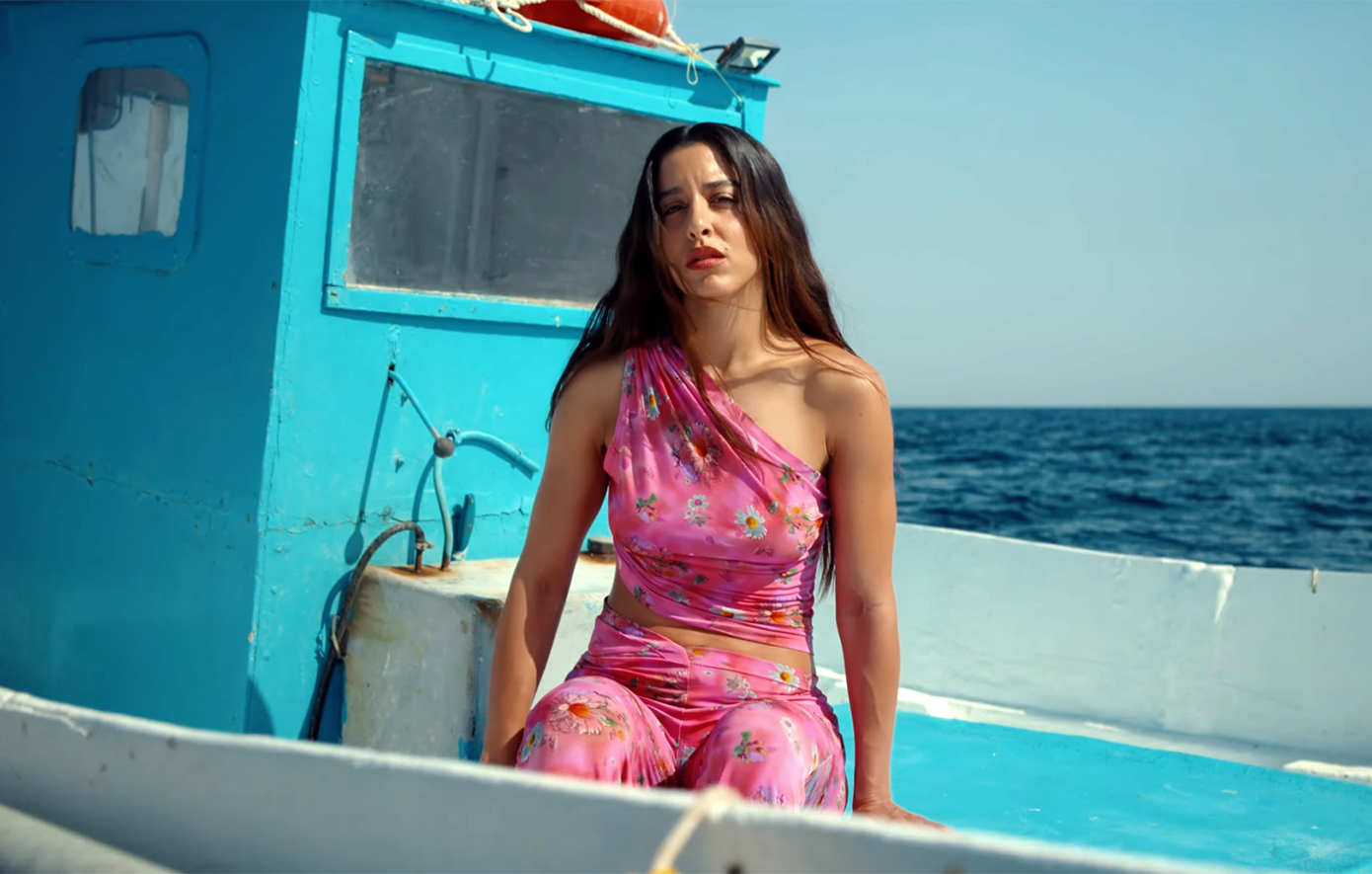 Αφιερωμένο στους νεκρούς πρόσφυγες στη Μεσόγειο το νέο τραγούδι της Μαρίνας Σάττι «Αχ, θάλασσα»