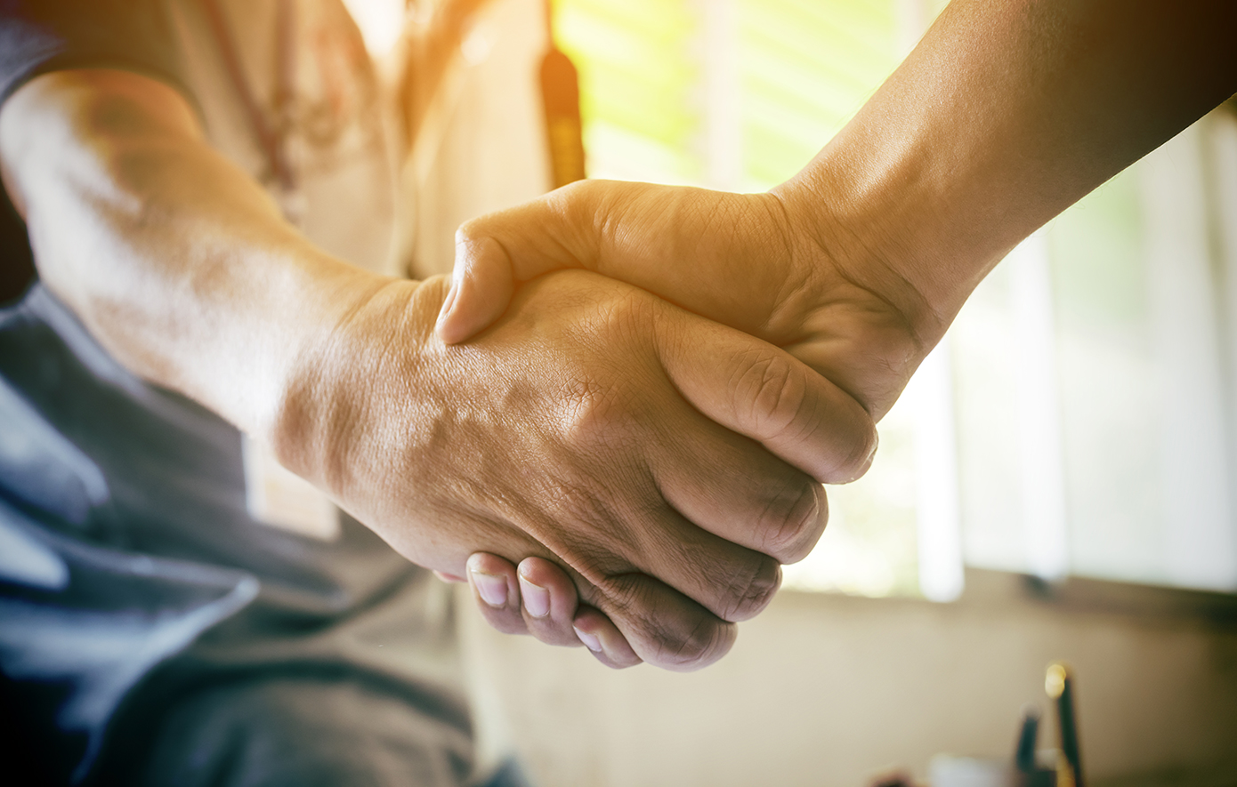 Έκρηξη στον τομέα των εξαγορών και συγχωνεύσεων για το 2026 προβλέπει ο κορυφαίος τραπεζίτης της JPMorgan στην Ευρώπη