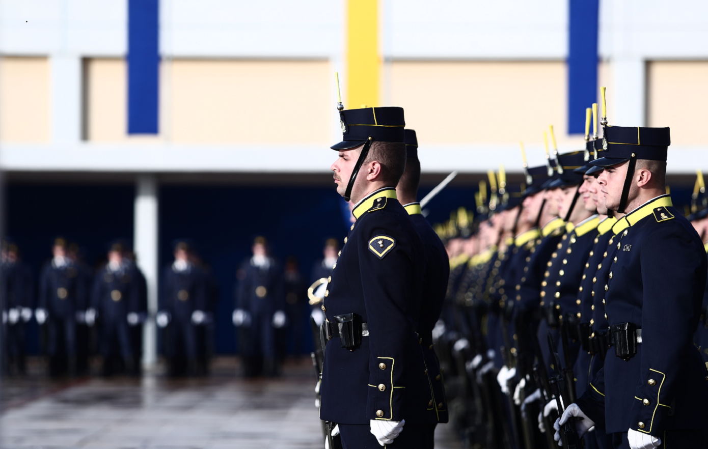 Ξεμένουν από στελέχη οι Στρατιωτικές Σχολές: Κενές 460 θέσεις λόγω αύξησης της Ελάχιστης Βάσης Εισαγωγής