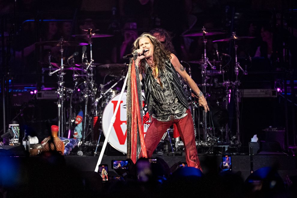 Οι Aerosmith ακυρώνουν την αποχαιρετιστήρια περιοδεία τους