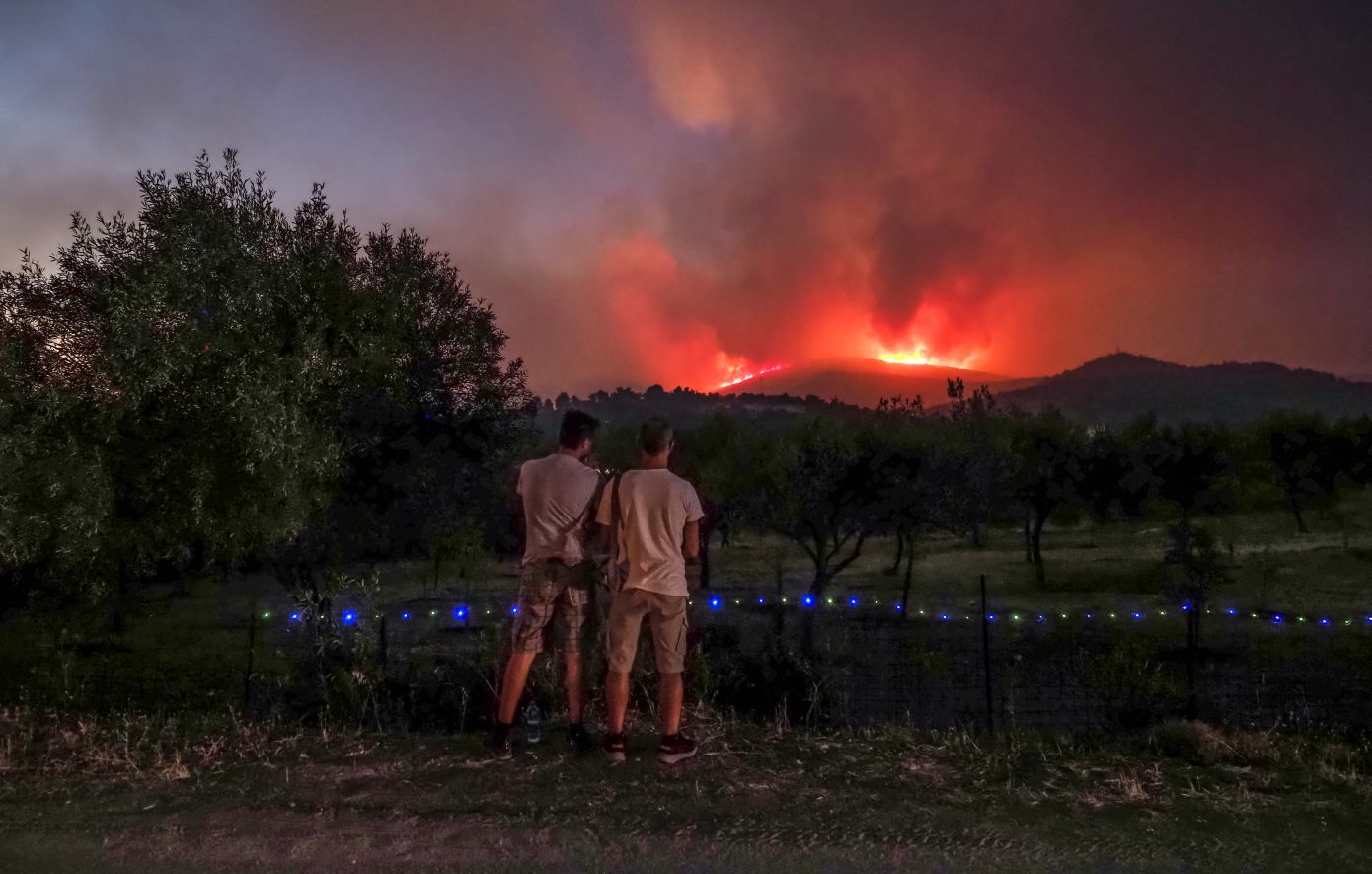 Πάνω από 9.500 στρέμματα κάηκαν από τη φωτιά στον Πισσώνα Ευβοίας