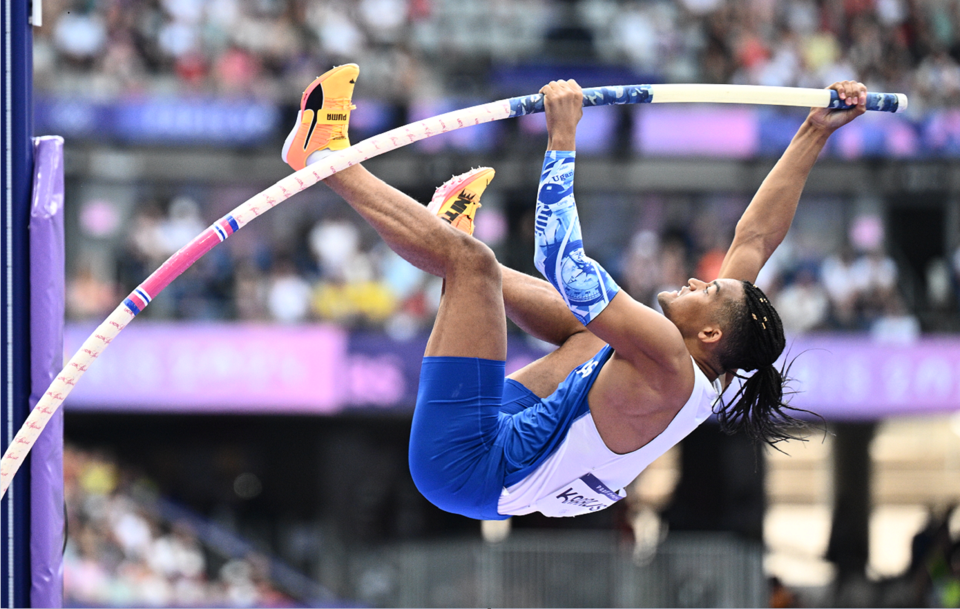 Ολυμπιακοί Αγώνες: Άνετα πέρασε ο Εμμανουήλ Καραλής στα 5.60 μ. και 5.70 μ.