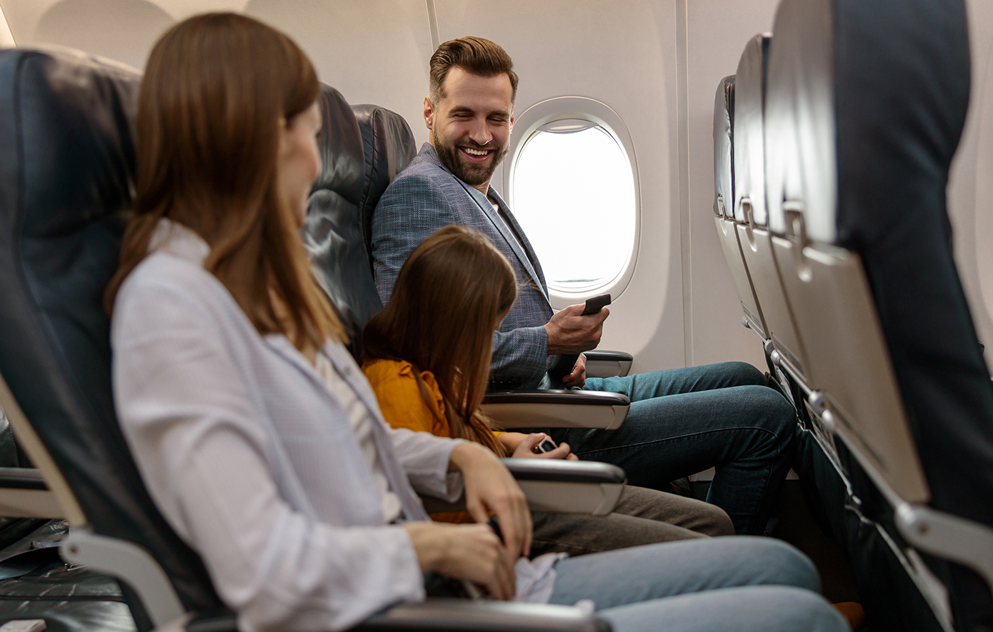 Αυτές οι θέσεις στο αεροπλάνο είναι οι καλύτερες αν ταξιδεύετε με παιδιά