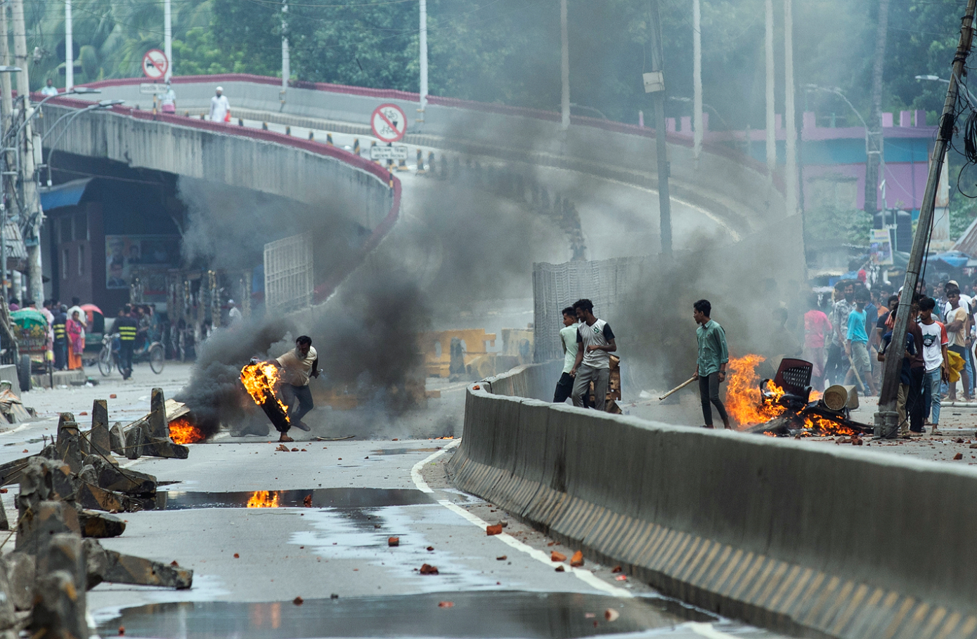 Τουλάχιστον 20 νεκροί σε νέα βίαια επεισόδια στο Μπαγκλαντές