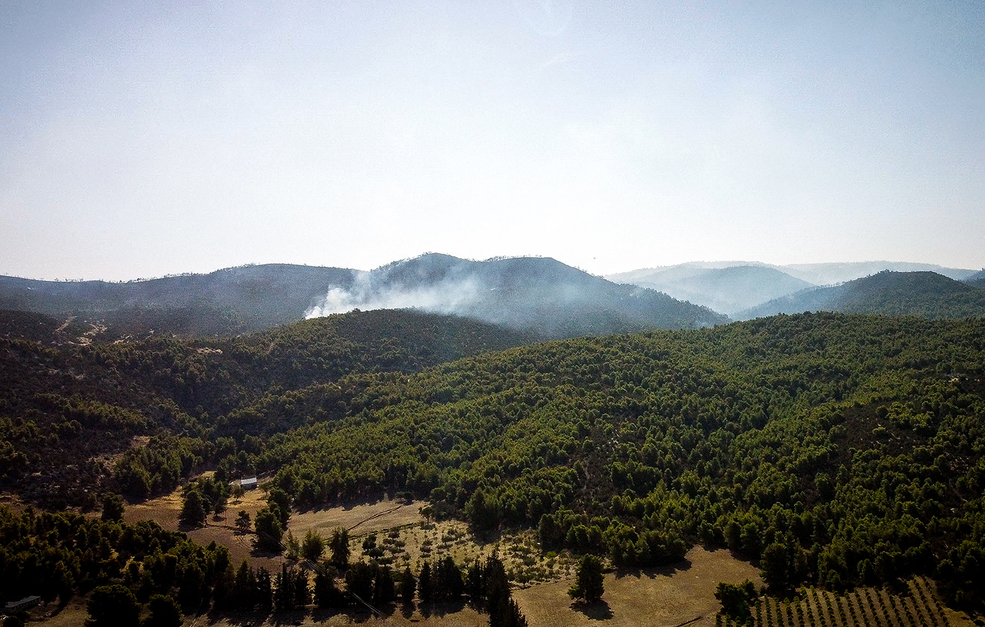 Πυρκαγιά σε εξέλιξη κοντά στη Σαγιάδα Θεσπρωτίας – Μήνυμα του 112 στους κατοίκους της περιοχής