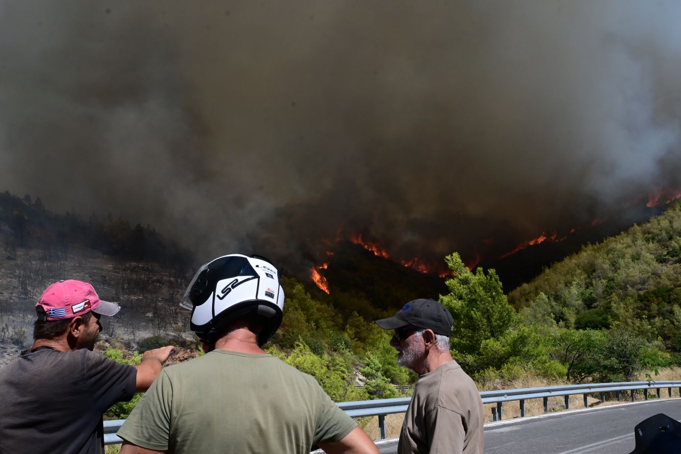 Φωτιά στην Αττική: Μήνυμα του 112 για εκκένωση στον Διόνυσο