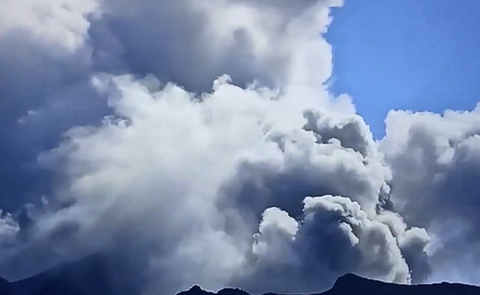 Νέα έκρηξη του ηφαιστείου White Island στη Νέα Ζηλανδία, προβλήματα σε πολλές πτήσεις