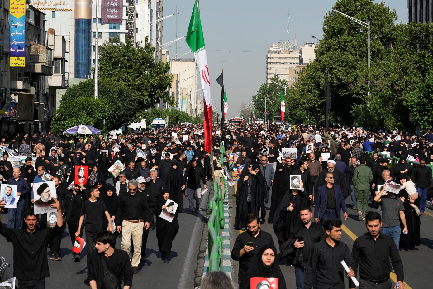 Οργή κατά Ισραήλ στην κηδεία του Ισμαήλ Χανίγια &#8211; Εκατοντάδες χιλιάδες Ιρανοί ζήτησαν εκδίκηση