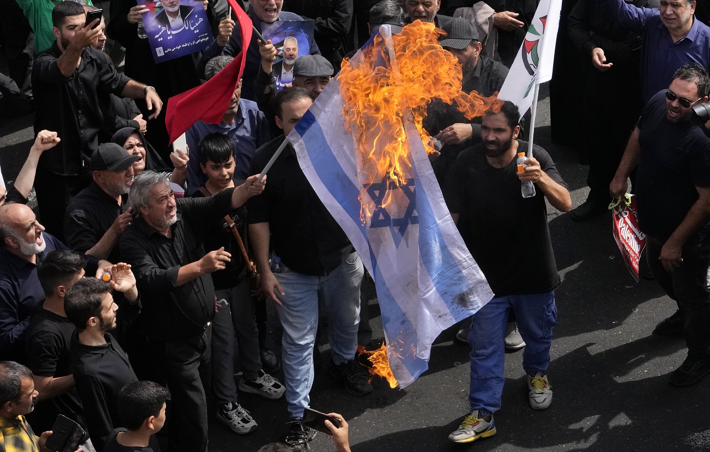 Το Ιράν επανεξετάζει τα αντίποινα στο Ισραήλ για τη δολοφονία των ηγετών της Χαμάς – Θα στοχεύσει Μοσάντ και υπηρεσίες